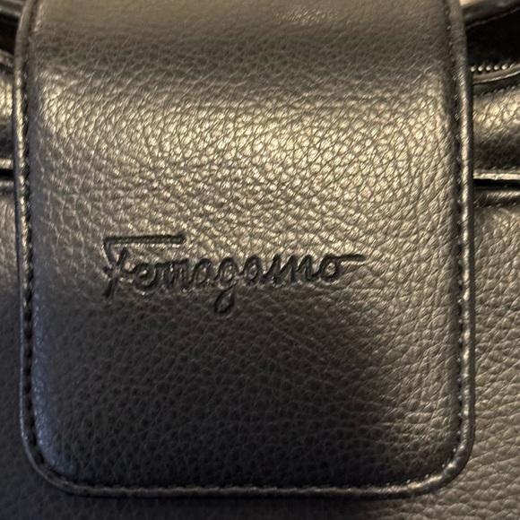 NWT Vintage Ferragamo Black Ladies Business Handbag w/ unbranded dust cover bag - Picture 11 of 11